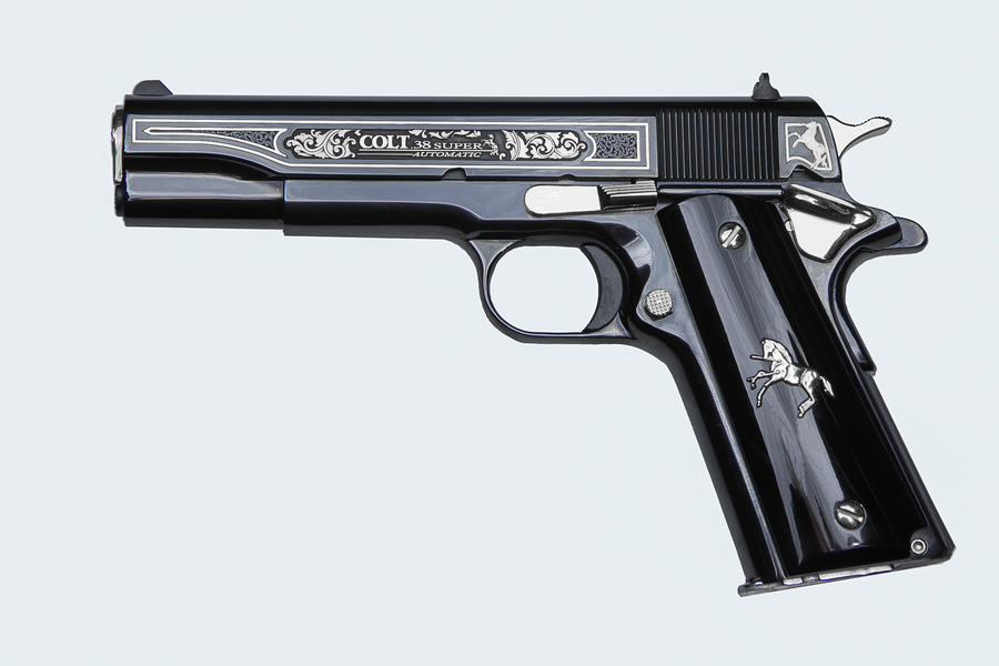 Colt Oscuro Y Plata 38 Super Pistol